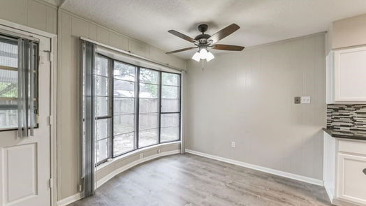 Houston 1-story, 3-bed 10806 Shannon Hills Drive-idx