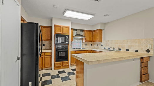 Houston 2-story, 5-bed 11750 Plumbrook Drive-idx