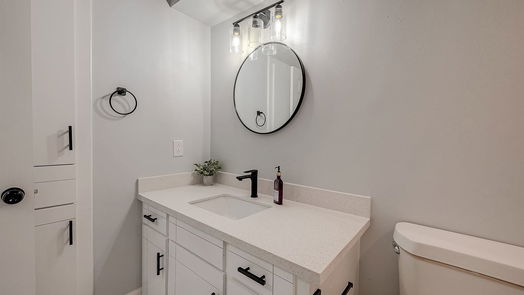 Houston null-story, 3-bed 12202 Creekhurst Drive-idx