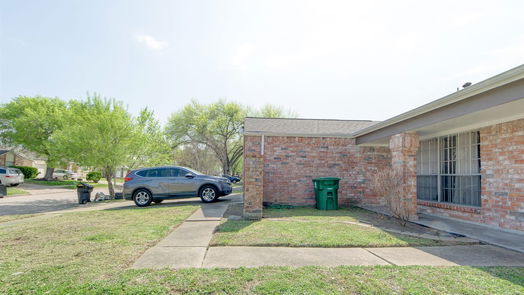 Houston 1-story, 3-bed 8906 Kindlewood Drive-idx