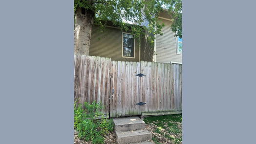 Houston 2-story, 2-bed 11000 KINGHURST DRIVE 187-idx