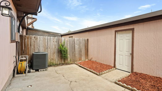 Houston 2-story, 3-bed 12500 Brookglade Circle 174-idx