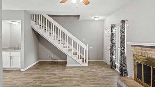Houston 2-story, 3-bed 12500 Brookglade Circle 174-idx