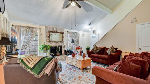 Houston 2-story, 3-bed 10702 Landsbury Drive-idx