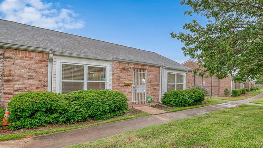 Houston 1-story, 2-bed 10913 Bexley Dr-idx