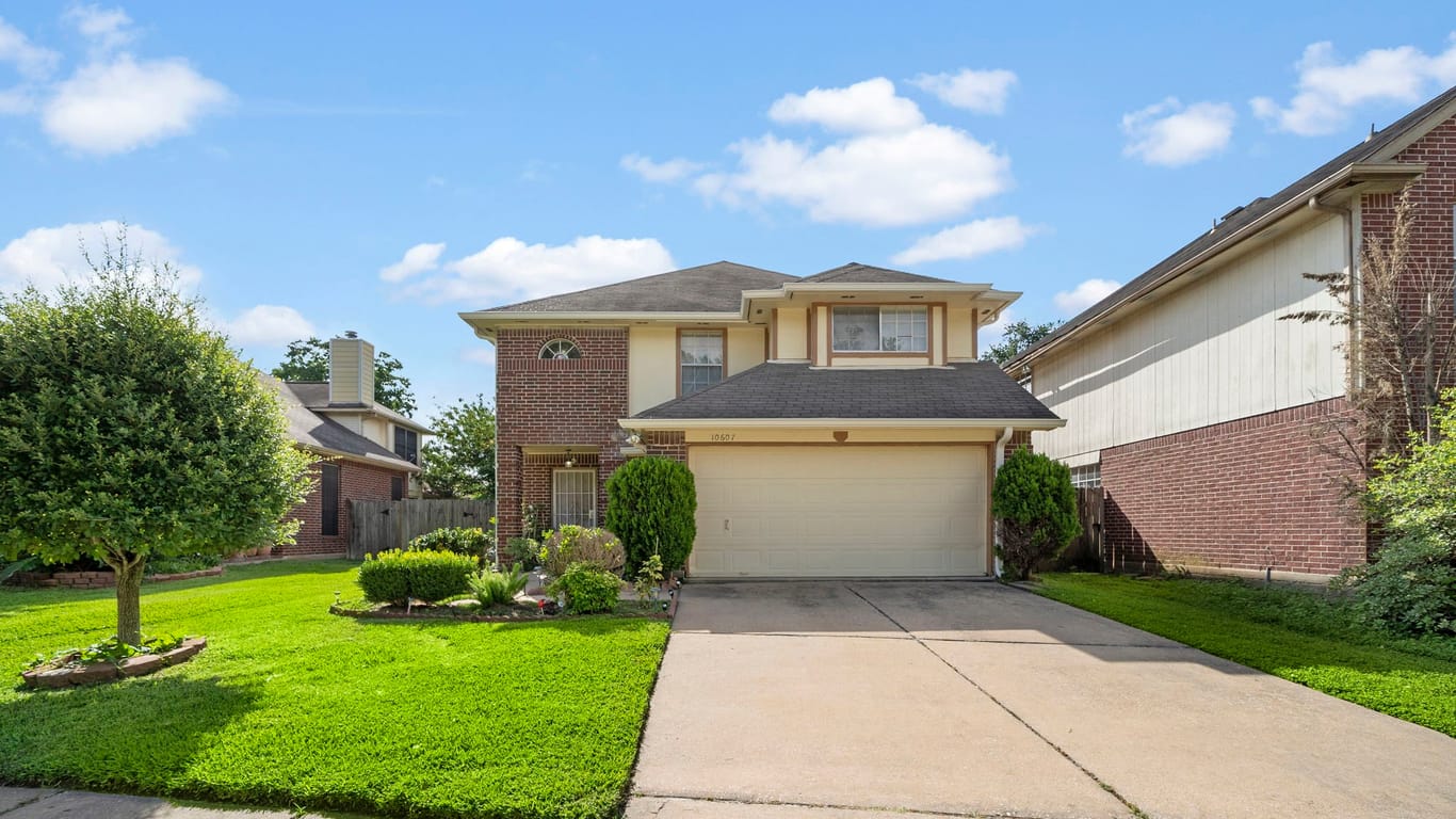 Houston 2-story, 3-bed 10607 Landsbury Drive-idx