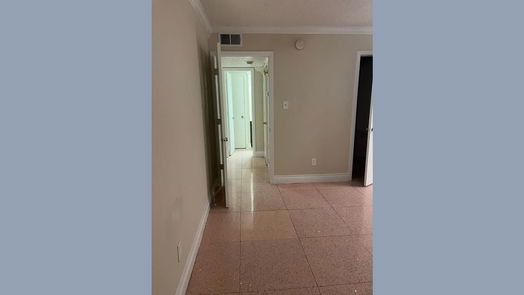 Houston 1-story, 1-bed 12615 Brookglade Circle 12-idx