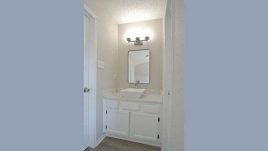 Houston 2-story, 2-bed 12500 Brookglade Circle 204-idx