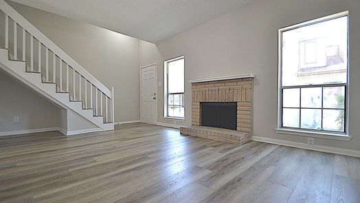 Houston 2-story, 2-bed 12500 Brookglade Circle 204-idx