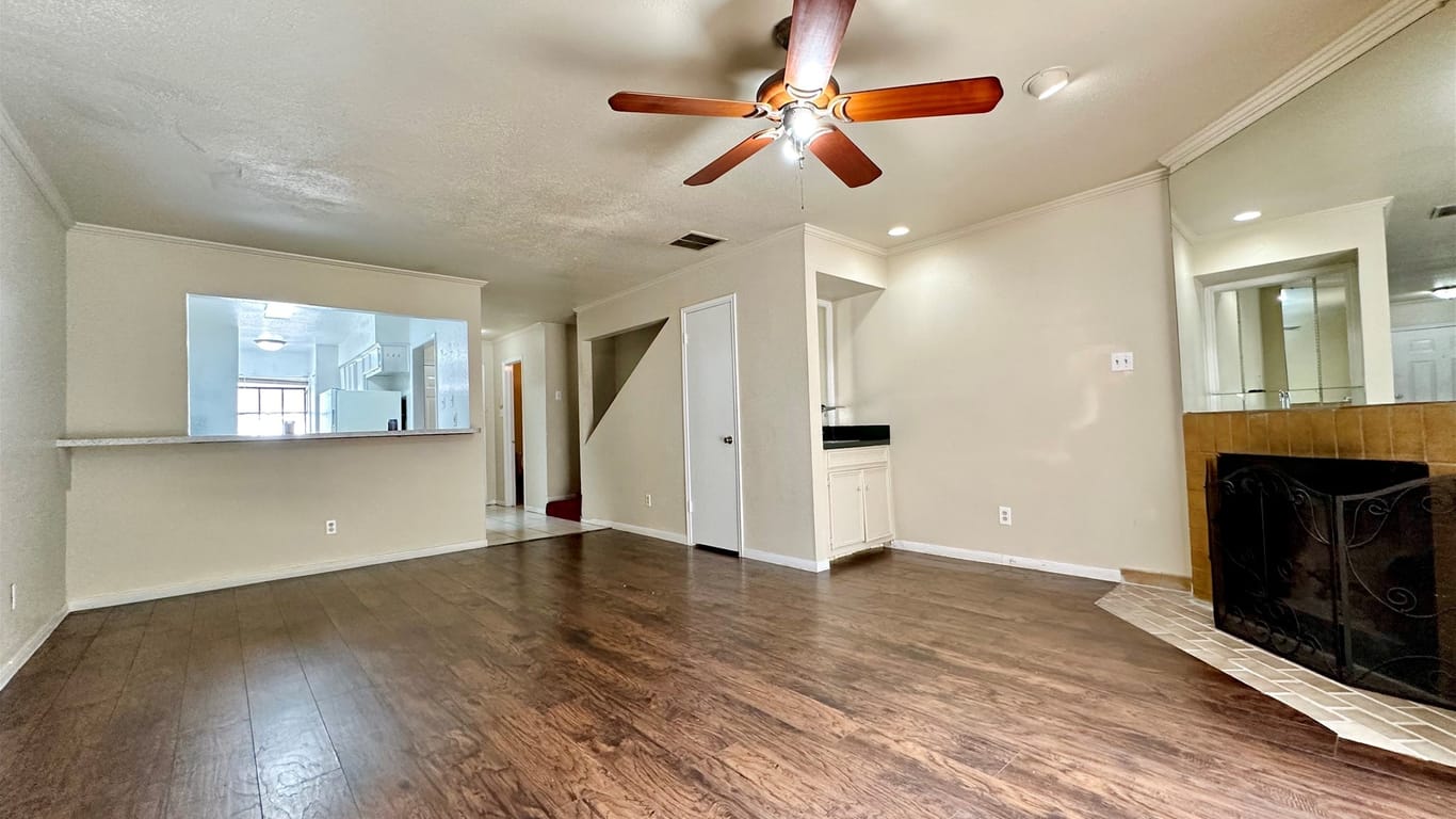 Houston 2-story, 2-bed 11000 Kinghurst Drive 131-idx