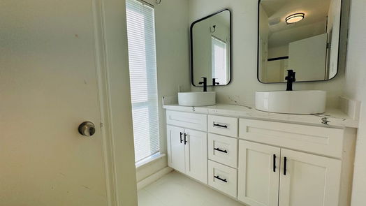 Houston null-story, 3-bed 10527 Lands End Drive-idx