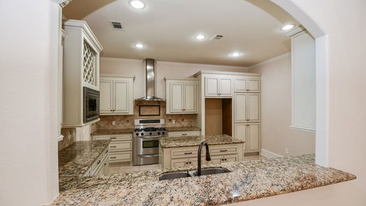 Houston 2-story, 7-bed 11106 Lewis Drive-idx