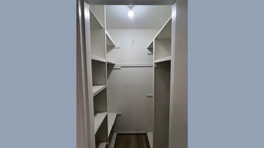 Houston 2-story, 3-bed 8533 Wilcrest Drive-idx