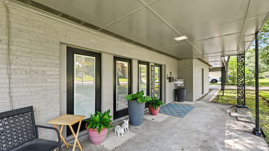 Conroe 1-story, 3-bed 1703 Shady Oaks Drive-idx