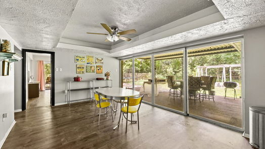 Conroe 1-story, 3-bed 1703 Shady Oaks Drive-idx