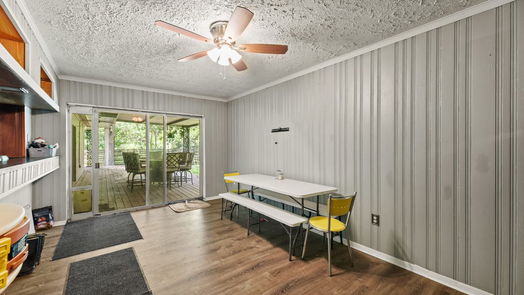 Conroe 1-story, 3-bed 1703 Shady Oaks Drive-idx