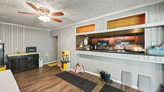 Conroe 1-story, 3-bed 1703 Shady Oaks Drive-idx