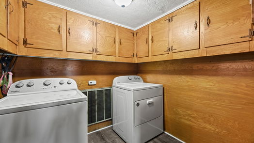 Conroe 1-story, 3-bed 1703 Shady Oaks Drive-idx