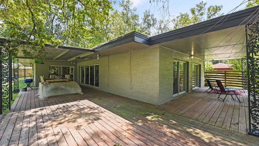 Conroe 1-story, 3-bed 1703 Shady Oaks Drive-idx