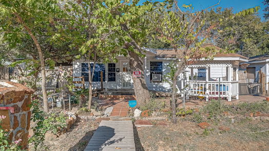 Conroe 1-story, 3-bed 516 Clinton Street-idx