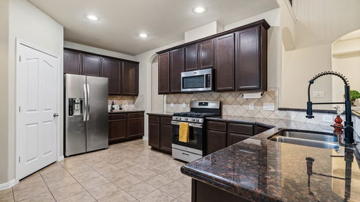 Conroe 2-story, 4-bed 1032 Shadow Glenn Drive-idx