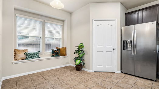 Conroe 2-story, 4-bed 1032 Shadow Glenn Drive-idx