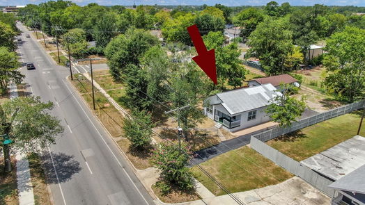 Conroe 1-story, 2-bed 308 E Phillips Street-idx