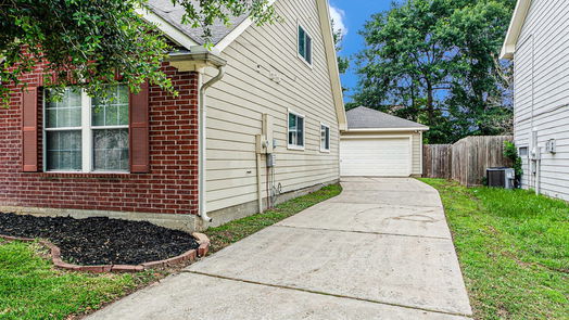 Conroe 2-story, 3-bed 817 Dragonfly Drive-idx