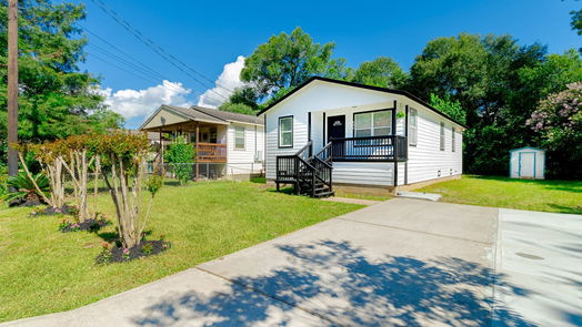 Conroe 1-story, 3-bed 806 Avenue H-idx