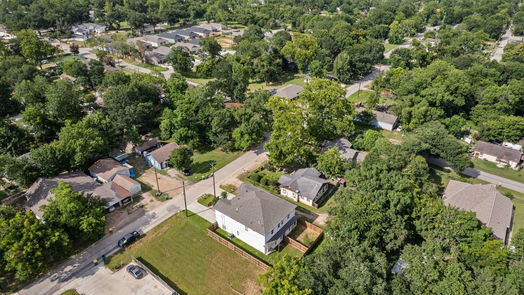 Conroe 2-story, 6-bed 315 Avenue I-idx