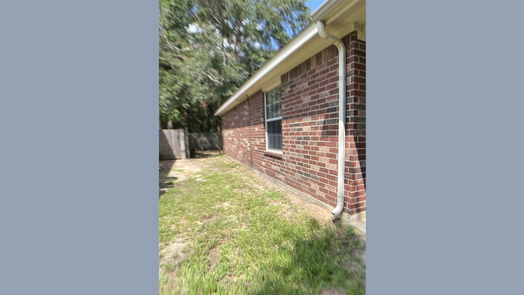 Conroe 1-story, 3-bed 256 Longview Street-idx