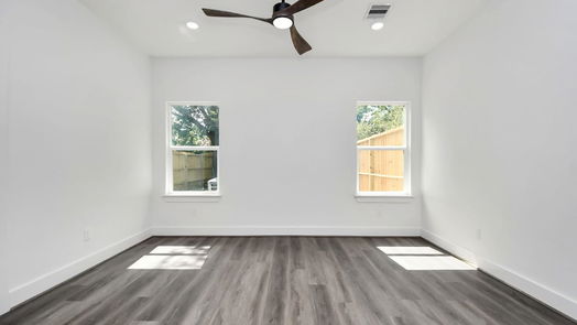 Conroe 1-story, 3-bed 211 S 5TH-idx