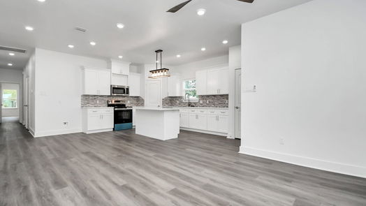 Conroe 1-story, 3-bed 211 S 5TH-idx