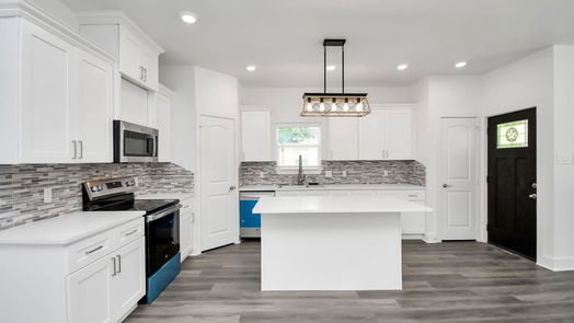 Conroe 1-story, 3-bed 211 S 5TH-idx