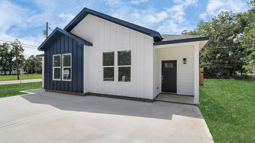 Conroe 1-story, 3-bed 211 S 5TH-idx