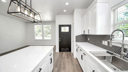 Conroe 1-story, 3-bed 211 S 5TH-idx