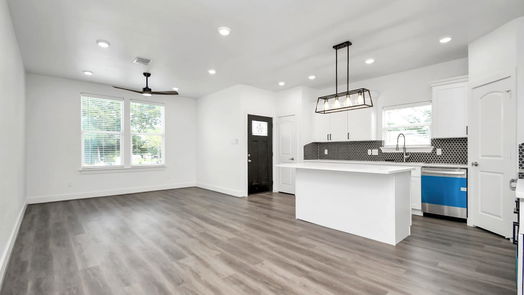 Conroe 1-story, 3-bed 211 S 5TH-idx