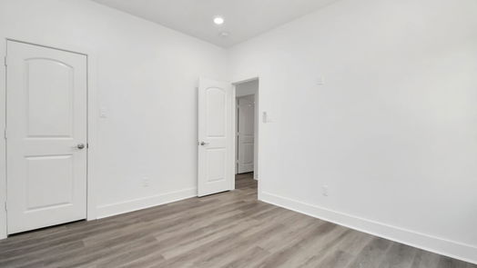 Conroe 1-story, 3-bed 211 S 5TH-idx