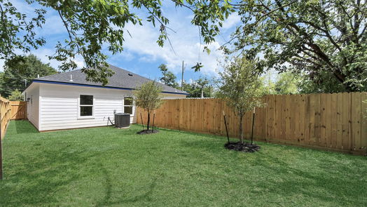 Conroe 1-story, 3-bed 211 S 5TH-idx