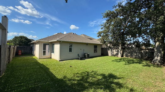 Conroe 1-story, 3-bed 2310 Shady Pine Drive-idx