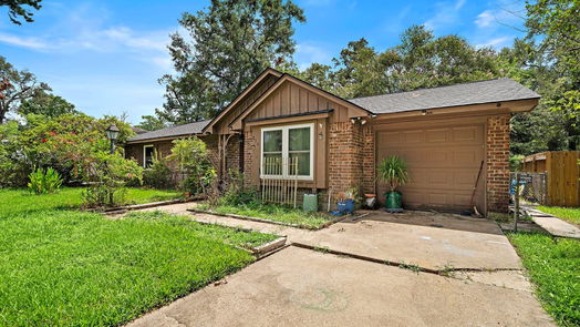 Conroe 1-story, 3-bed 216 Pine Hill Drive-idx