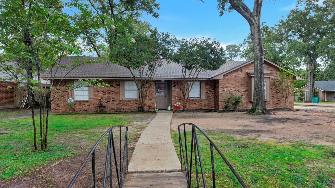 Conroe 1-story, 3-bed 100 Montrose Circle-idx