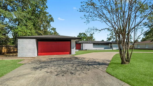 Conroe 1-story, 3-bed 1610 Shady Oaks Drive-idx