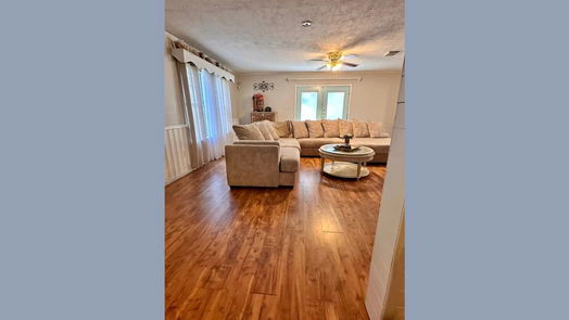 Conroe 1-story, 3-bed 297 Mable Street-idx