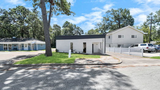 Conroe 1-story, 5-bed 703 Everett Street-idx