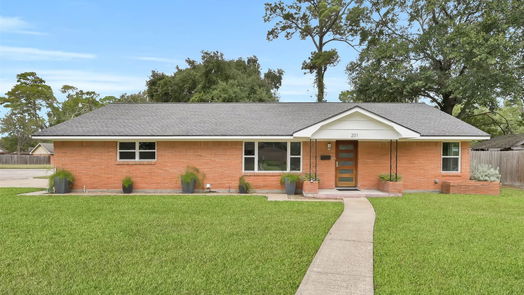 Conroe null-story, 3-bed 201 S Woodsway Street W-idx