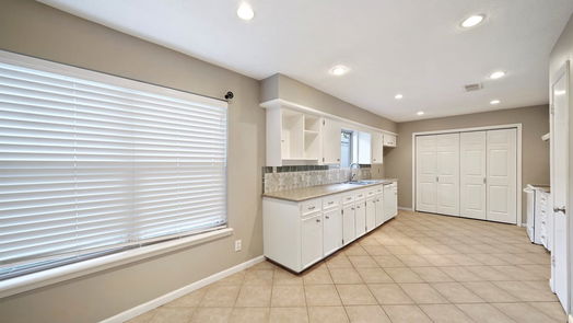 Conroe 2-story, 3-bed 711 Player Court-idx