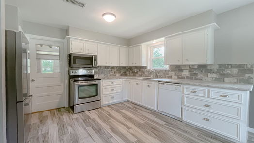 Conroe 1-story, 3-bed 14974 East Drive-idx