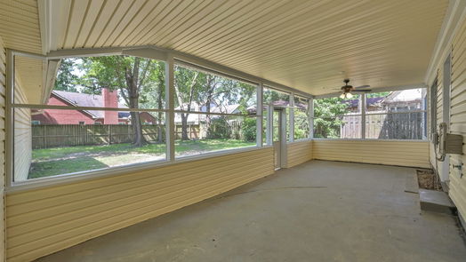 Conroe 2-story, 4-bed 616 Orangewood Drive-idx