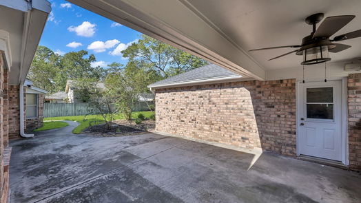 Conroe 2-story, 4-bed 559 Roanoke Drive-idx